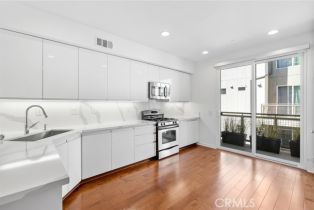 Condominium, 561 Rockefeller, Irvine, CA 92612 - 3