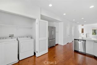 Condominium, 561 Rockefeller, Irvine, CA 92612 - 4