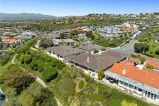 Single Family Residence, 31 Carmel Bay dr, Corona Del Mar, CA 92625 - 33