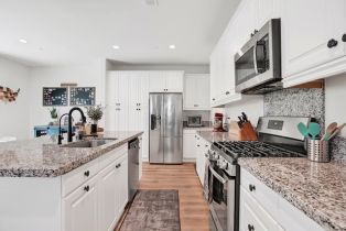 Single Family Residence, 8967 Sunshine Valley way, Corona, CA 92883 - 4