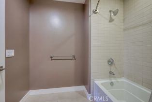 Condominium, 402 Rockefeller, Irvine, CA 92612 - 40