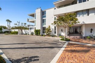 Condominium, 741 Avocado ave, Corona Del Mar, CA 92625 - 2