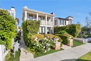Condominium, 716 1/2  Iris AVE, Corona Del Mar, CA  Corona Del Mar, CA 92625