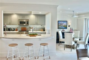 Condominium, 4407 Coast Highway, Newport Beach, CA 92663 - 2