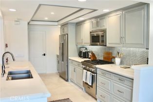 Condominium, 4407 Coast Highway, Newport Beach, CA 92663 - 4