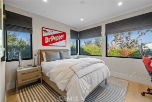 Single Family Residence, 1010 Kings rd, Newport Beach, CA 92663 - 37