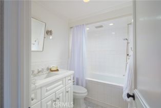 Single Family Residence, 2 Royal Saint George rd, Newport Beach, CA 92660 - 37