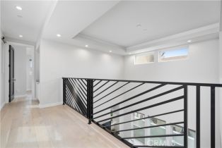 Single Family Residence, 303 12th st, Huntington Beach, CA 92648 - 11