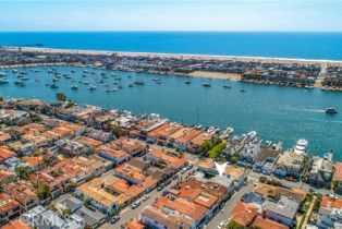 Single Family Residence, 105 Via Waziers, Newport Beach, CA 92663 - 30