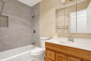 Condominium, 16879 Bluewater ln, Huntington Beach, CA 92649 - 20