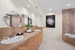 Single Family Residence, 6 Rue Marseilles, Newport Beach, CA 92660 - 17