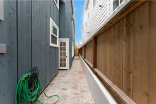 , 227 Coral ave, Newport Beach, CA 92662 - 6