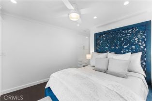 Single Family Residence, 215 Edgewater ave, Newport Beach, CA 92661 - 11