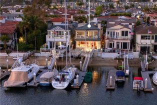 Single Family Residence, 517 Via Lido Soud, Newport Beach, CA 92663 - 4