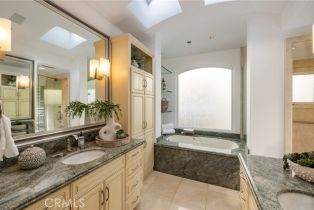 Single Family Residence, 517 Via Lido Soud, Newport Beach, CA 92663 - 40