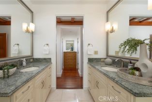 Single Family Residence, 517 Via Lido Soud, Newport Beach, CA 92663 - 41