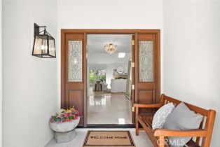 Single Family Residence, 403 Vista Parada, Newport Beach, CA 92660 - 5