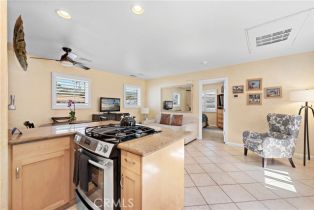 Condominium, 683 Sleepy Hollow ln, Laguna Beach, CA 92651 - 4