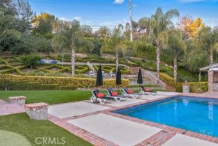 Single Family Residence, 3040 ROSCOMARE rd, Bel Air, CA 90077 - 35