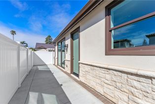 Residential Lease, 1820 Main ST, Huntington Beach, CA  Huntington Beach, CA 92648