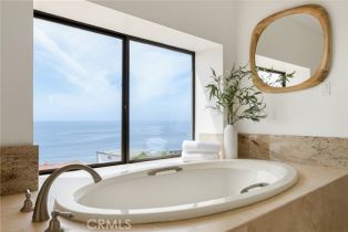 Single Family Residence, 32041 Point Place, Laguna Beach, CA 92651 - 30