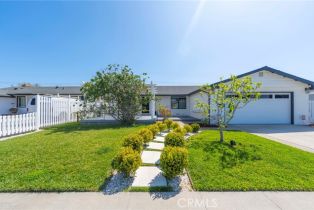 Single Family Residence, 15792 Tullow ln, Huntington Beach, CA 92647 - 4
