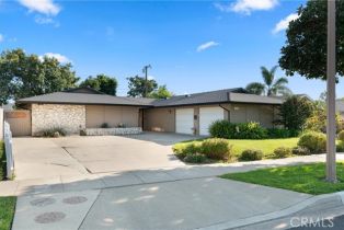 Single Family Residence, 1408  E Fairway DR, Orange, CA  Orange, CA 92866