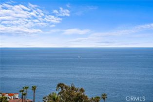 Single Family Residence, 2482 Glenneyre ST, Laguna Beach, CA  Laguna Beach, CA 92651
