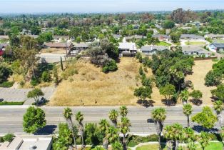 , 1555 North Harbor, Fullerton, CA 92835 - 4