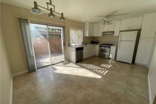 Condominium, 41 Alderwood, Irvine, CA 92604 - 4