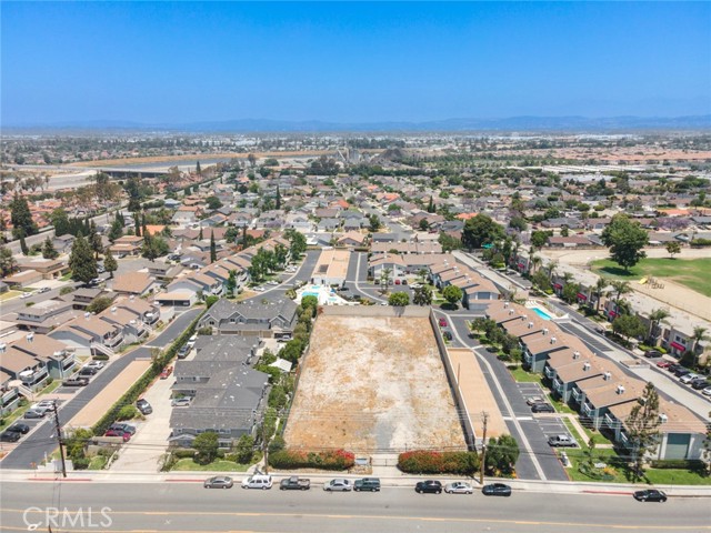 , 705 W Fletcher ave, Orange, CA 92865 - 1