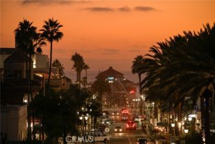 Condominium, 414 Main st, Huntington Beach, CA 92648 - 11