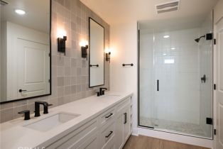 Condominium, 414 Main st, Huntington Beach, CA 92648 - 3