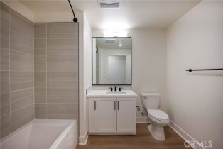 Condominium, 414 Main st, Huntington Beach, CA 92648 - 7