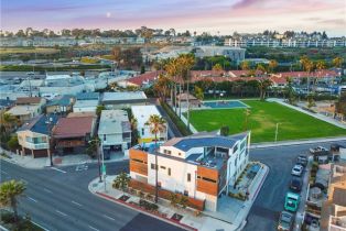 Condominium, 4405 Channel pl, Newport Beach, CA 92663 - 6