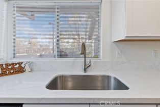 Condominium, 81 Smokestone, Irvine, CA 92614 - 10