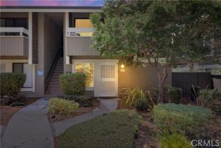 Condominium, 213 Springview, Irvine, CA  Irvine, CA 92620