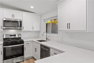 Apartment, 3203 Bayside dr, Corona Del Mar, CA 92625 - 4