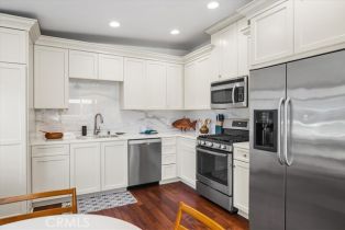 , 737 Griffith way, Laguna Beach, CA 92651 - 6