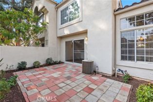 Condominium, 140 Almador, Irvine, CA 92614 - 28