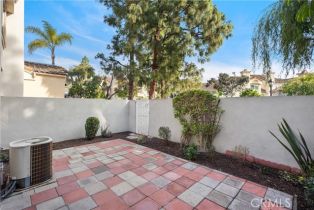 Condominium, 140 Almador, Irvine, CA 92614 - 30