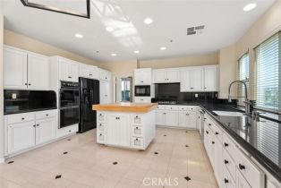 Single Family Residence, 25965 Cedarbluff Terrace, Laguna Hills, CA 92653 - 12