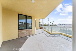Condominium, 414 Main st, Huntington Beach, CA 92648 - 37