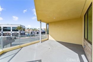 Condominium, 414 Main st, Huntington Beach, CA 92648 - 39