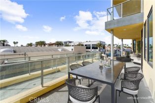 Condominium, 414 Main st, Huntington Beach, CA 92648 - 40