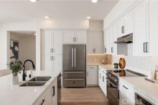 Condominium, 414 Main st, Huntington Beach, CA 92648 - 6