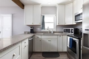 Single Family Residence, 1113 Balboa blvd, Newport Beach, CA 92661 - 8