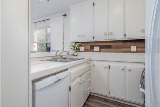 Condominium, 4900 Chapman ave, Orange, CA 92869 - 12