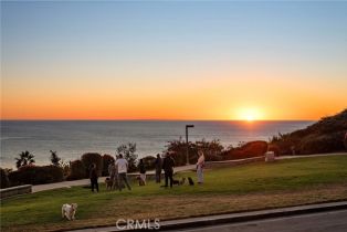 Condominium, 250 Avenida Lobeiro, San Clemente, CA 92672 - 2