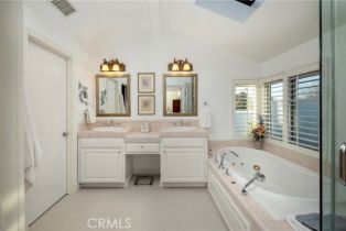 Single Family Residence, 1 Champlain, Irvine, CA 92620 - 30